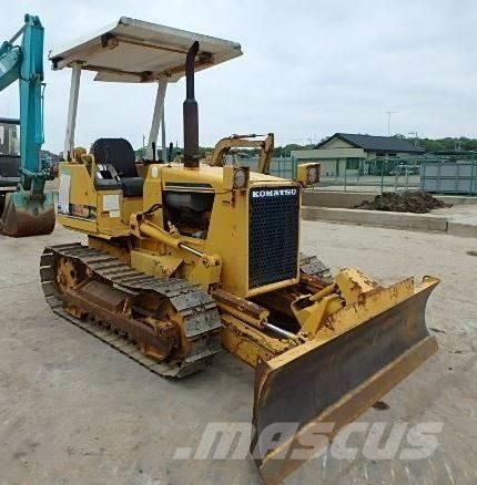 Komatsu D 20 A-6 Paletli dozerler