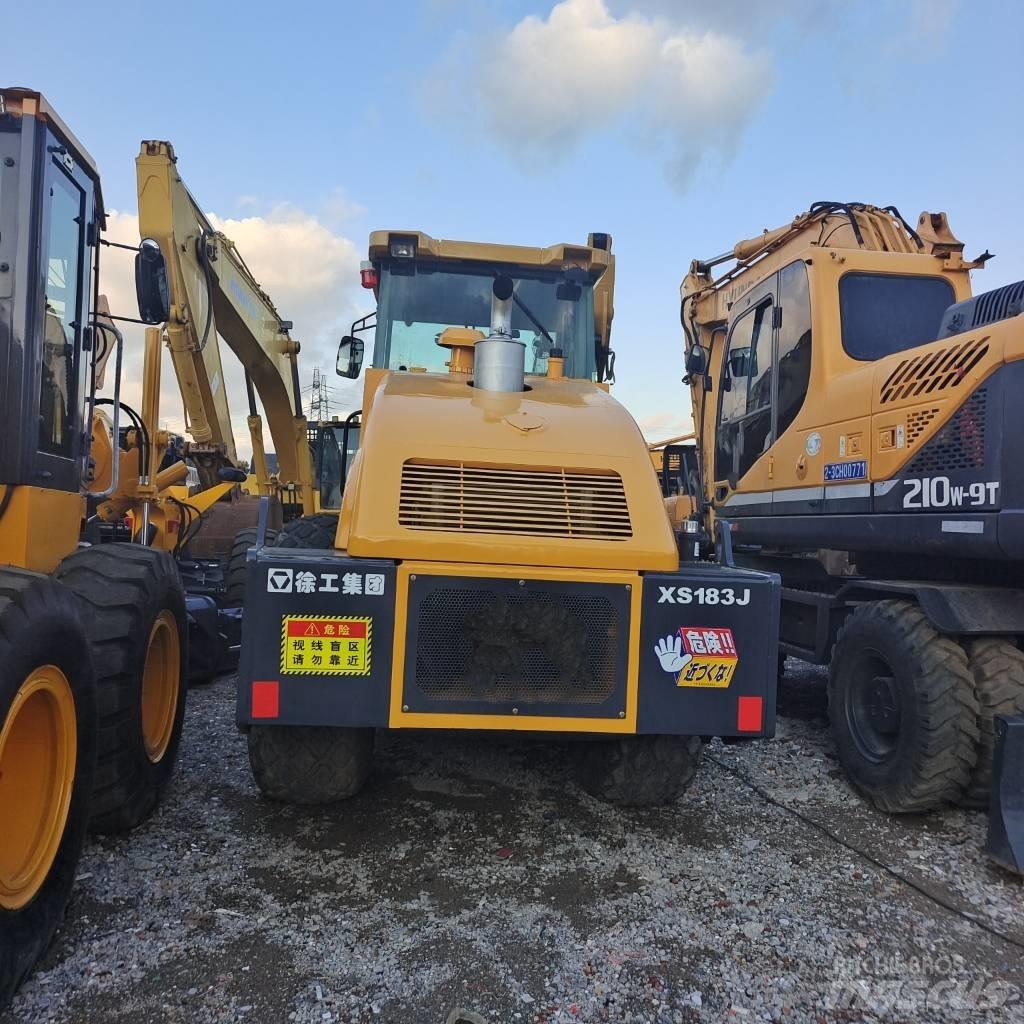 XCMG XS 183 J Tek tamburlu silindirler