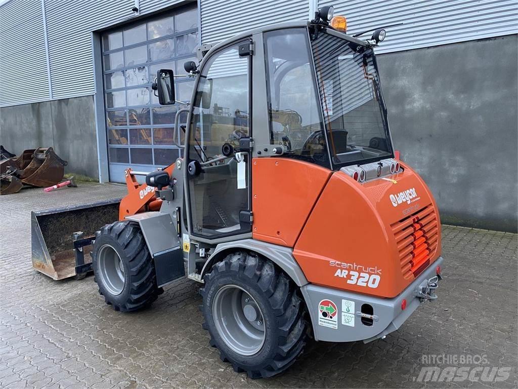 Weycor AR320 Cab Çok amaçlı yükleyiciler