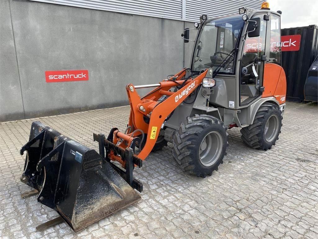 Weycor AR320 Cab Çok amaçlı yükleyiciler