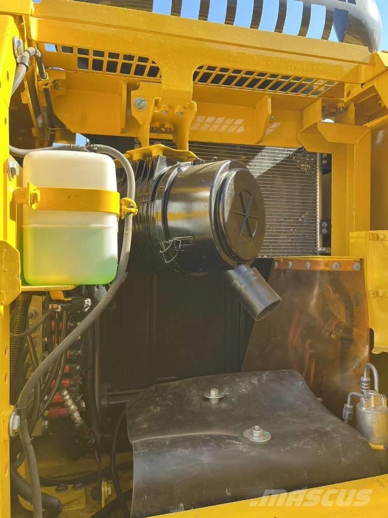 Komatsu PC 130 Paletli ekskavatörler