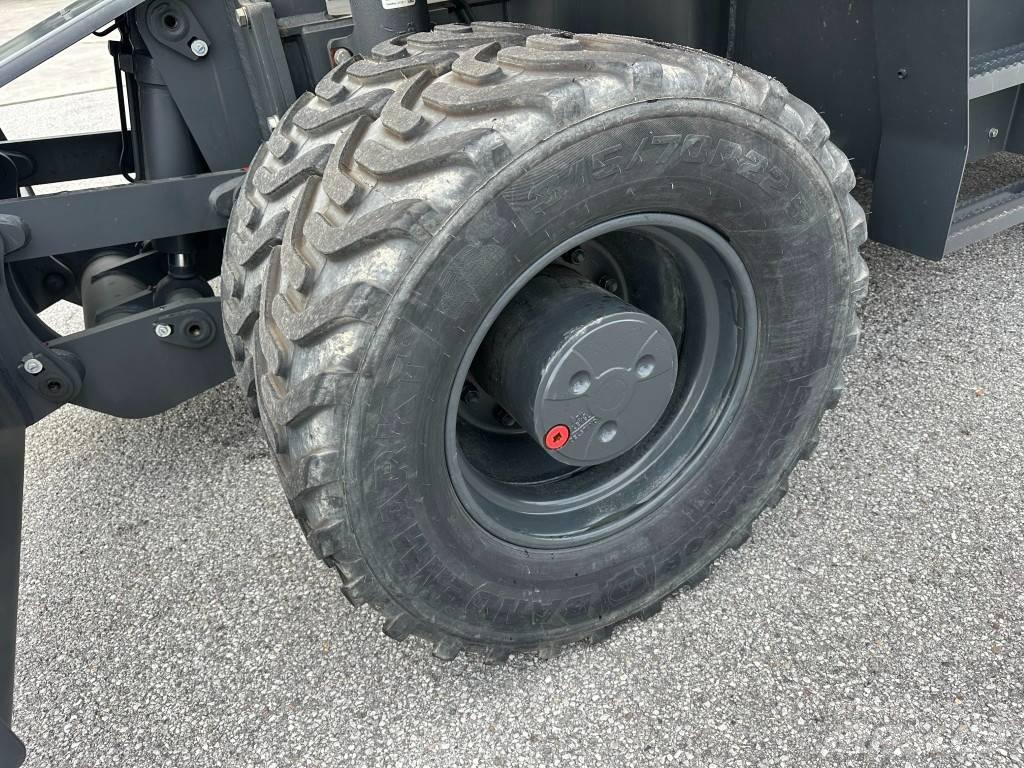 Komatsu PW 160-11EO Lastik tekerli ekskavatörler