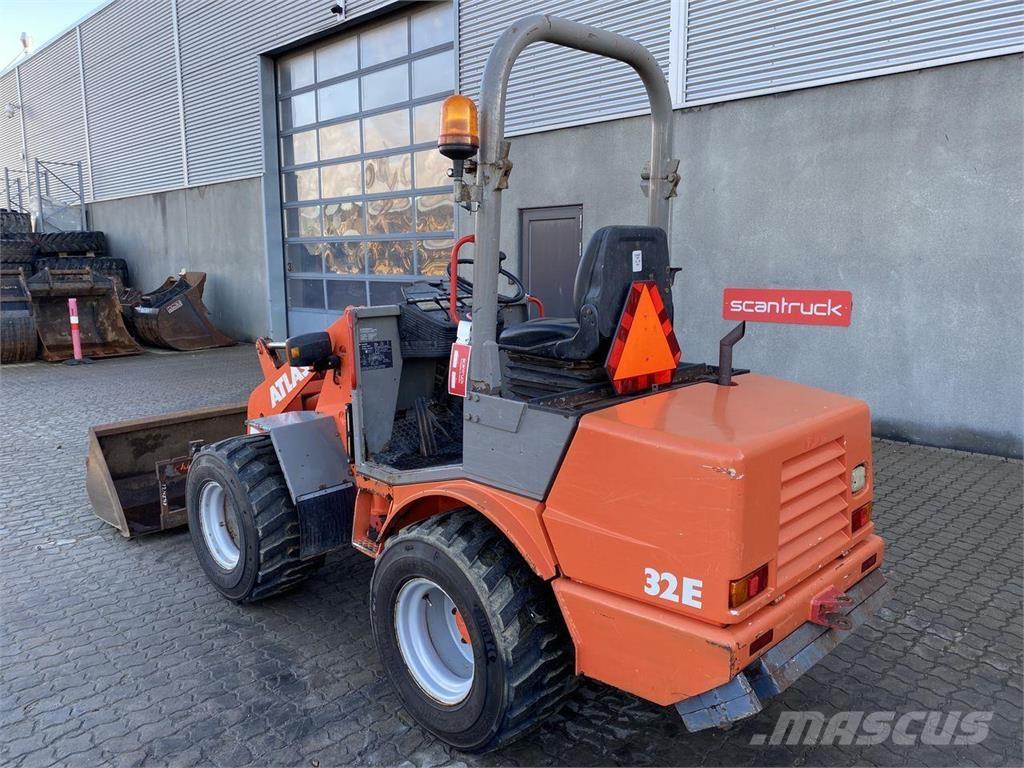 Atlas AR32E Çok amaçlı yükleyiciler