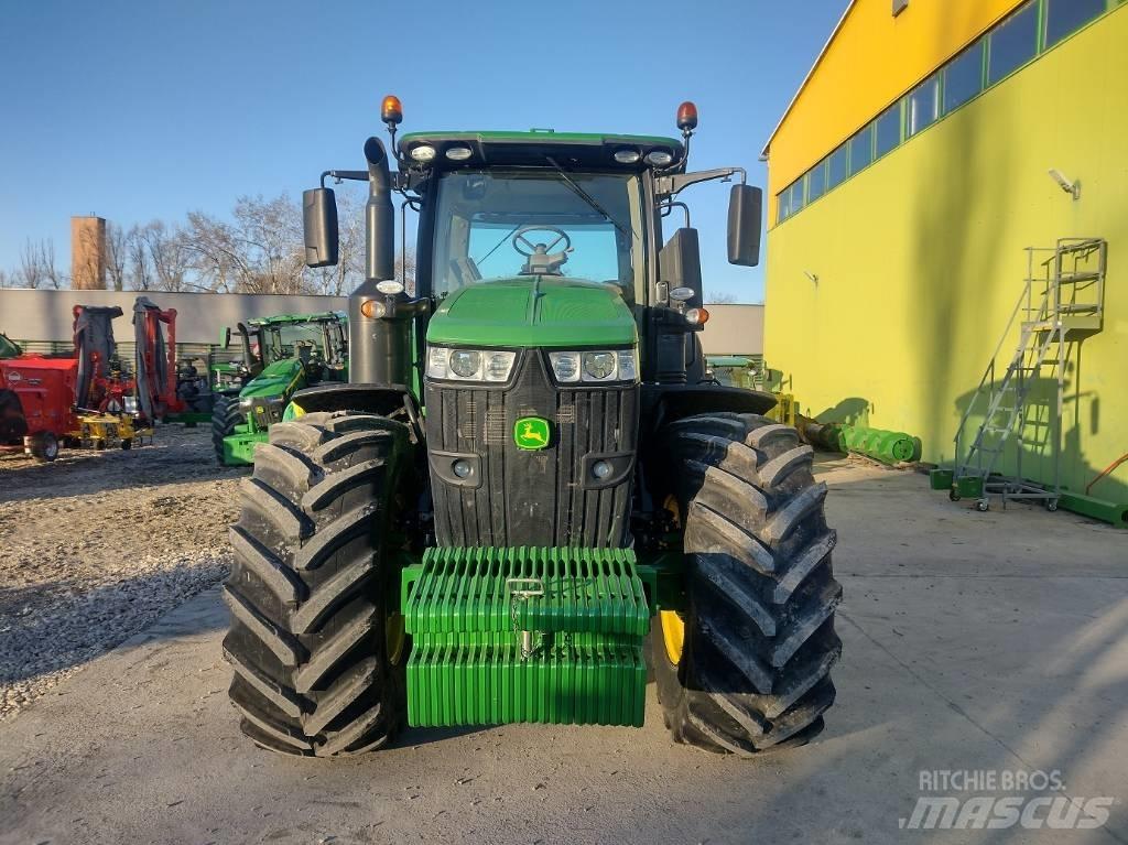 John Deere 7270 R Traktörler