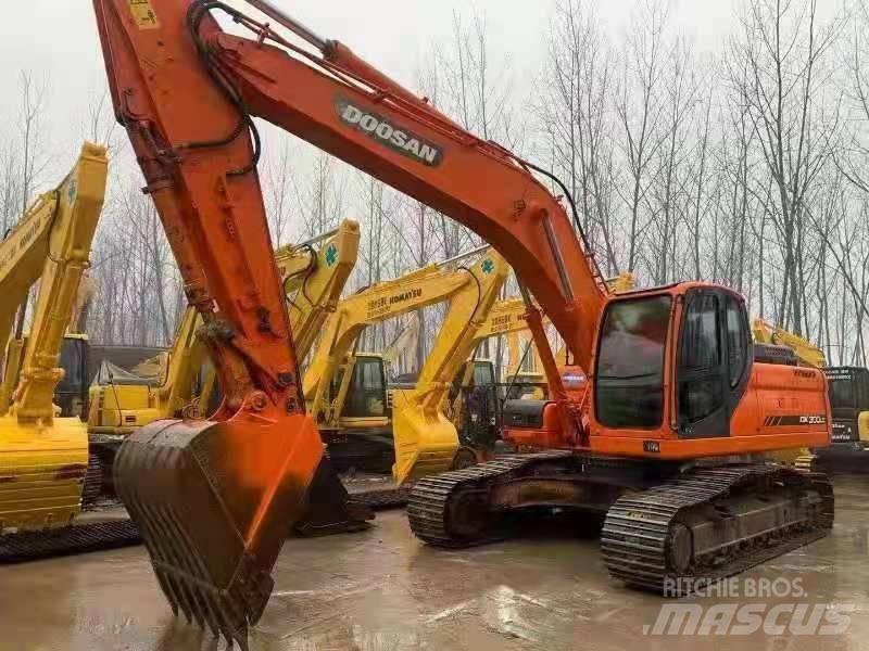 Doosan DX300LC Paletli ekskavatörler