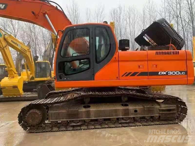 Doosan DX300LC Paletli ekskavatörler