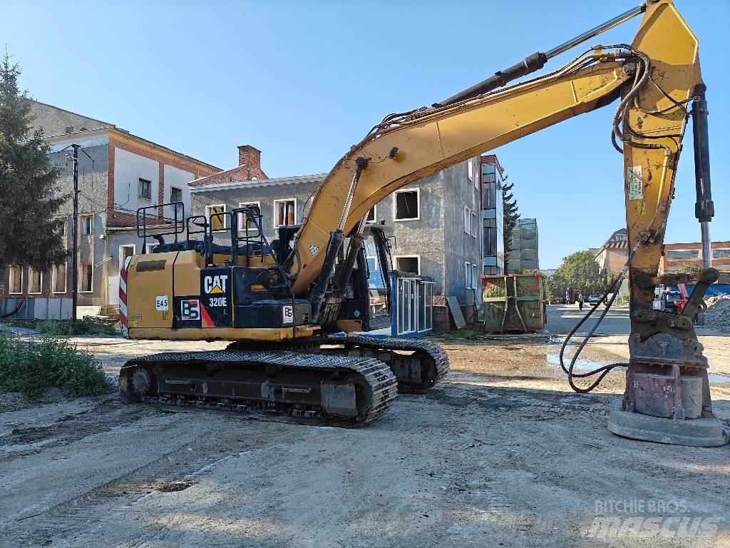 CAT 320 EL Paletli ekskavatörler