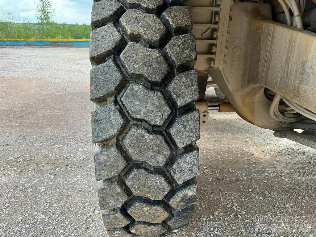 CAT 771D Belden kirma kamyonlar