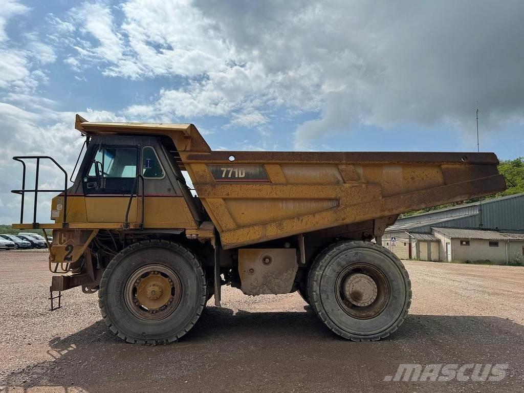 CAT 771D Belden kirma kamyonlar
