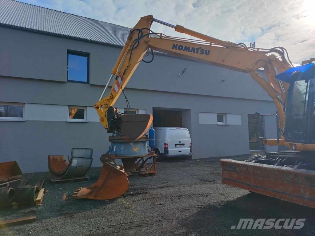 Komatsu PW 130ES-6K Lastik tekerli ekskavatörler