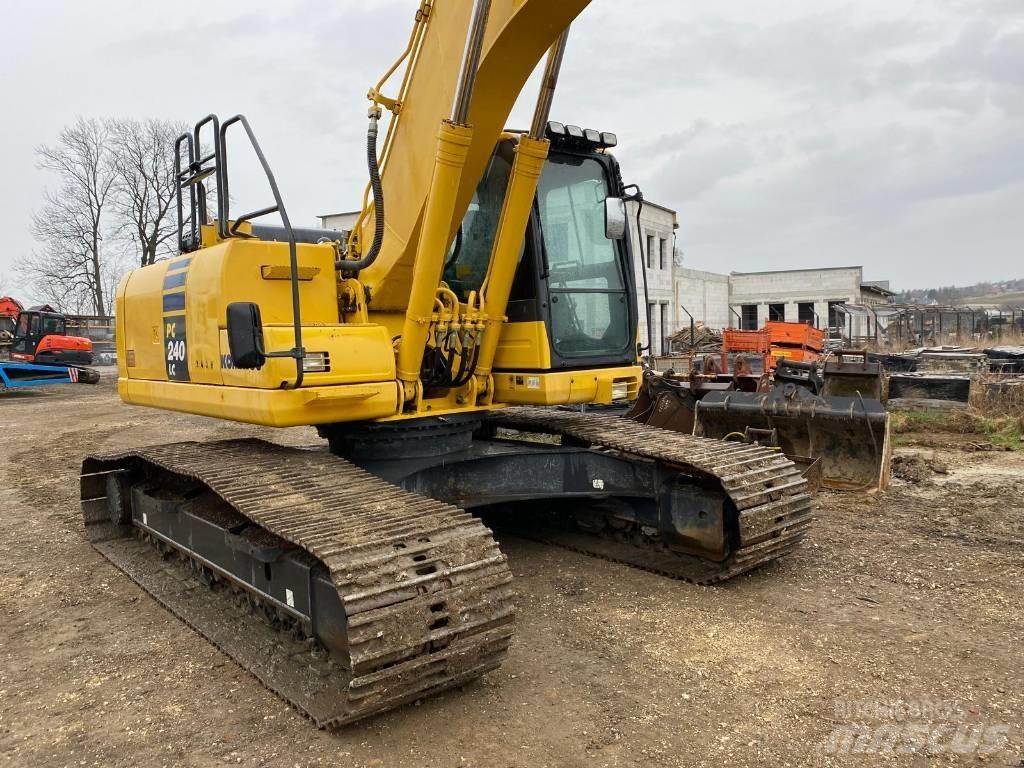 Komatsu PC240LC-10 Uzun bomlu ekskavatörler