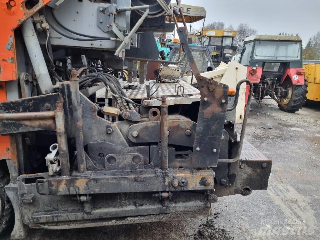 ABG Titan 8820 Asfalt sericiler