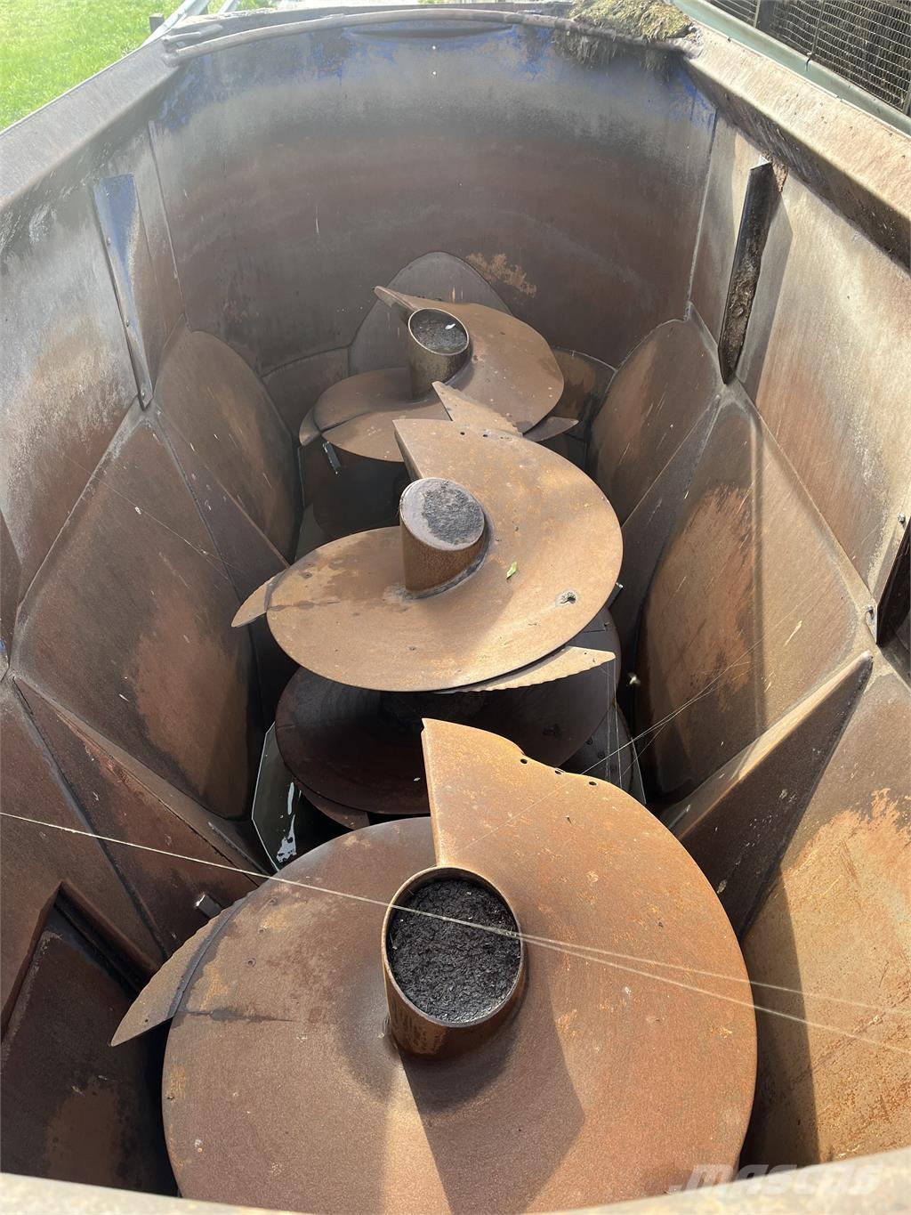  Europcomp Dualmix Mikser besleyiciler