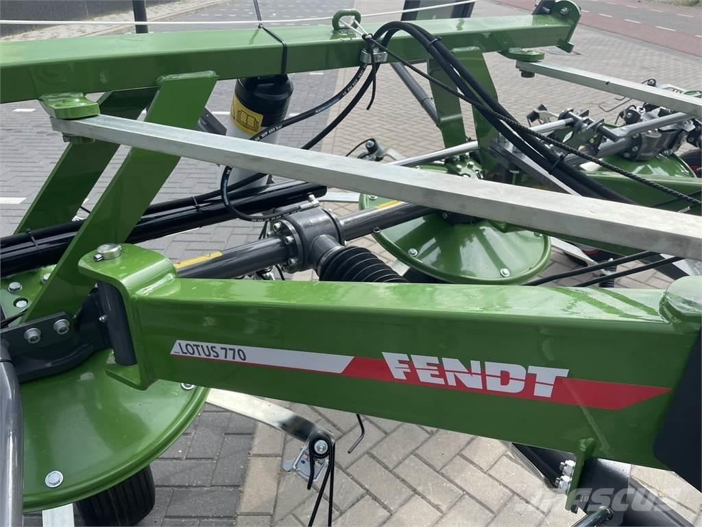 Fendt Lotus 770 Kombine tirmiklar