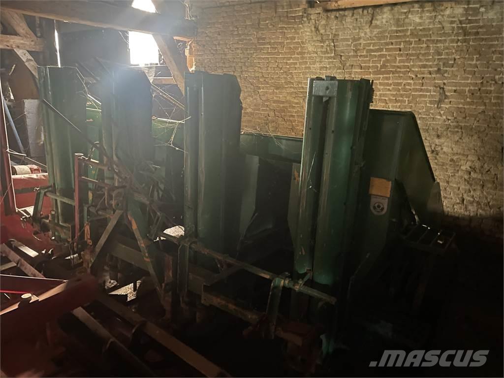 Hassia pootmachine Patates hasat makinalari
