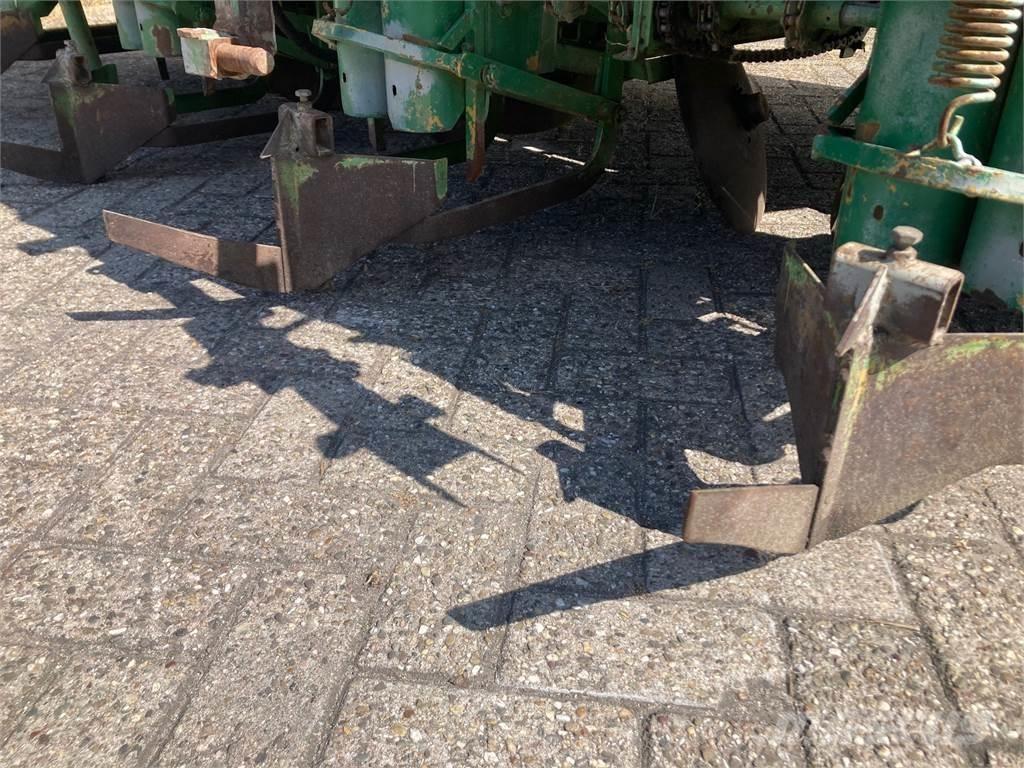 Hassia pootmachine Patates hasat makinalari