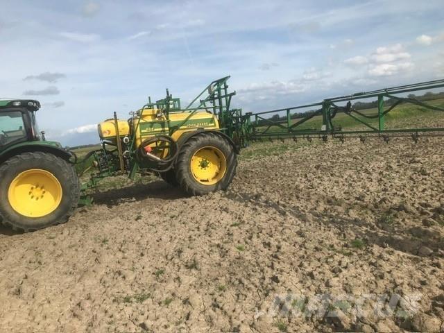 John Deere 624 Kendinden tahrikli pülverizatörler