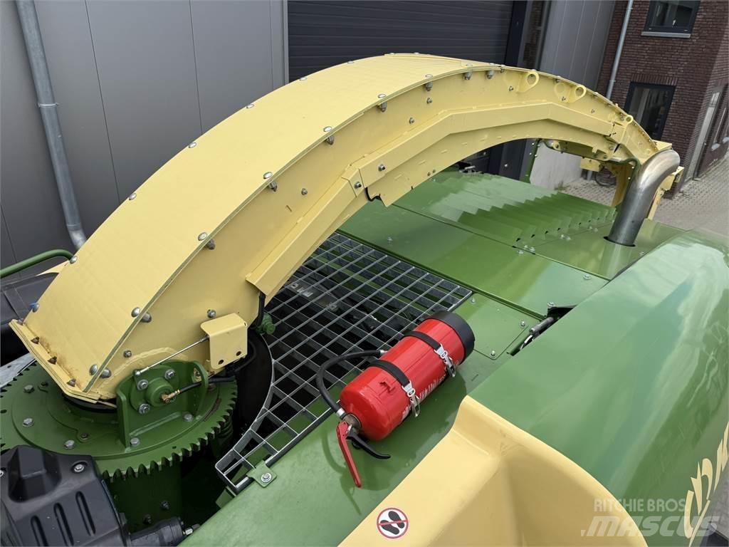 Krone BigX 630 Balya ögütücü, kesici ve açicilar