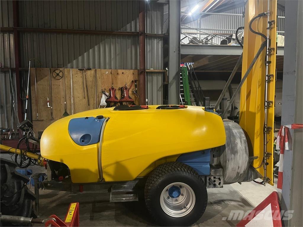  KWH Mistral 1500 Çekilir pülverizatörler