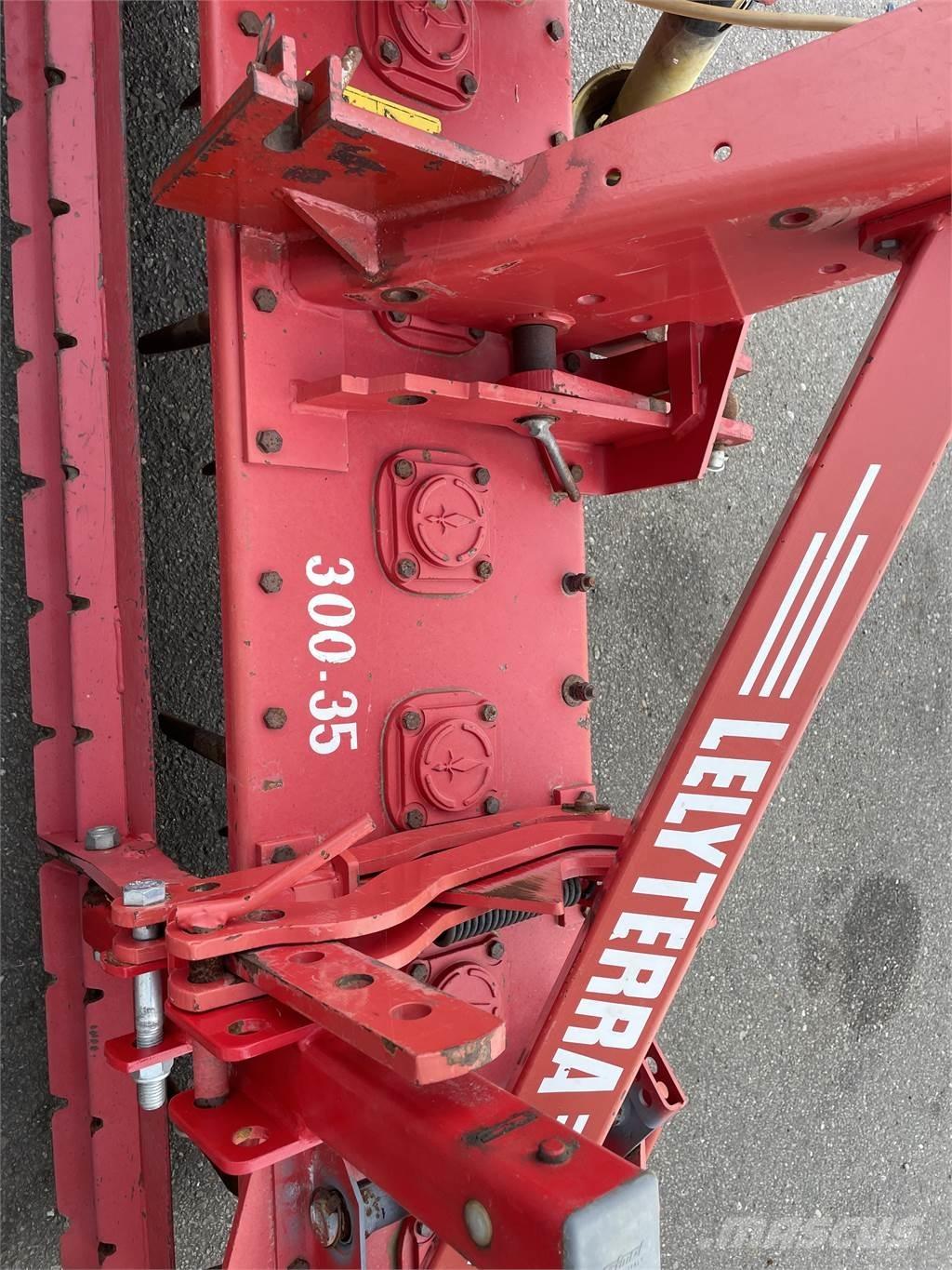 Lely 300-35 Üniversal ekim makinasi