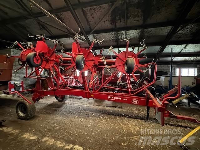 Lely Lotus 1020 Kombine tirmiklar