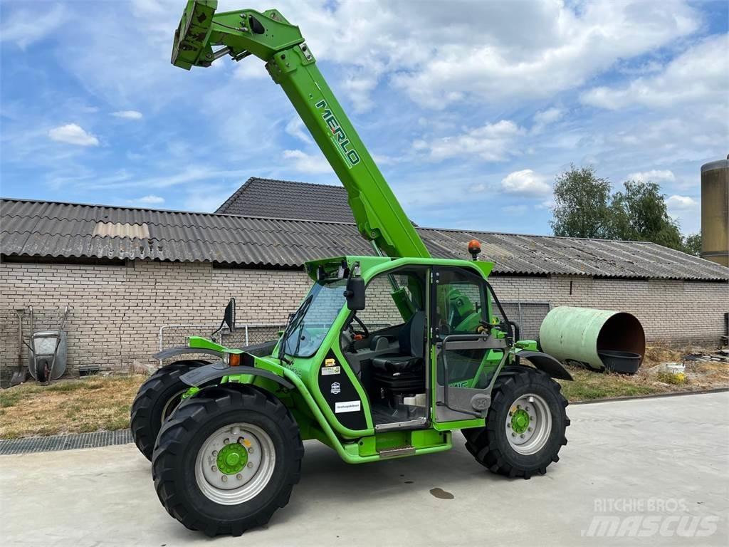 Merlo P32.6L Tarimsal teleskopik yükleyiciler