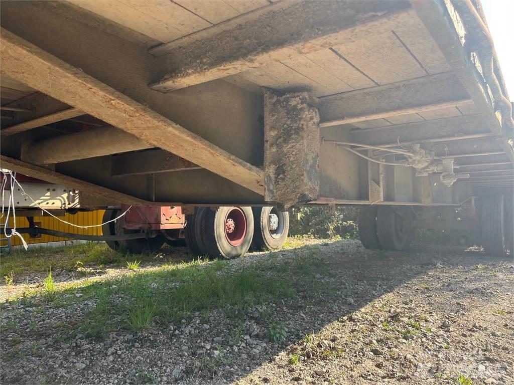  PATTE WAGEN Hayvan nakil römorklari