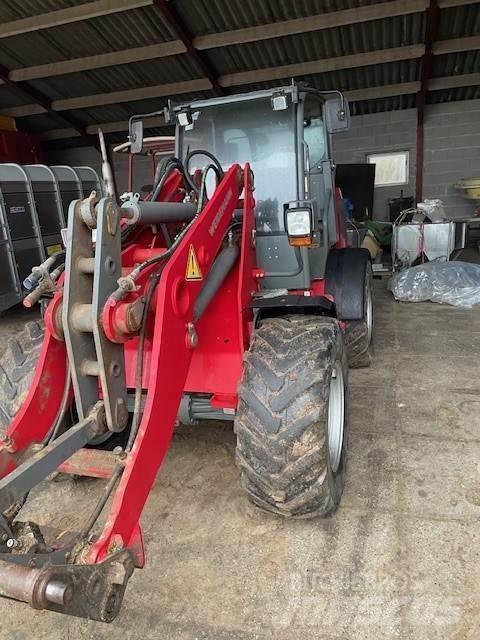 Weidemann 4080 LP Ön yükleyici ve kazicilar