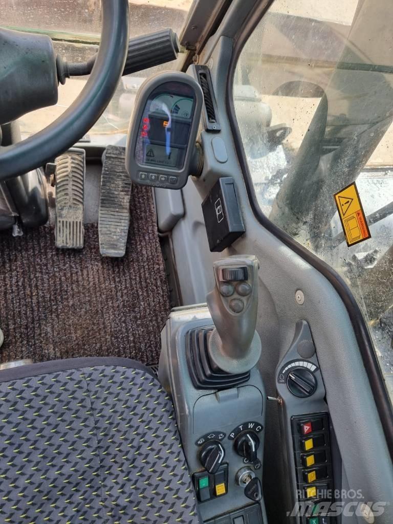 Volvo EW 160 B Lastik tekerli ekskavatörler