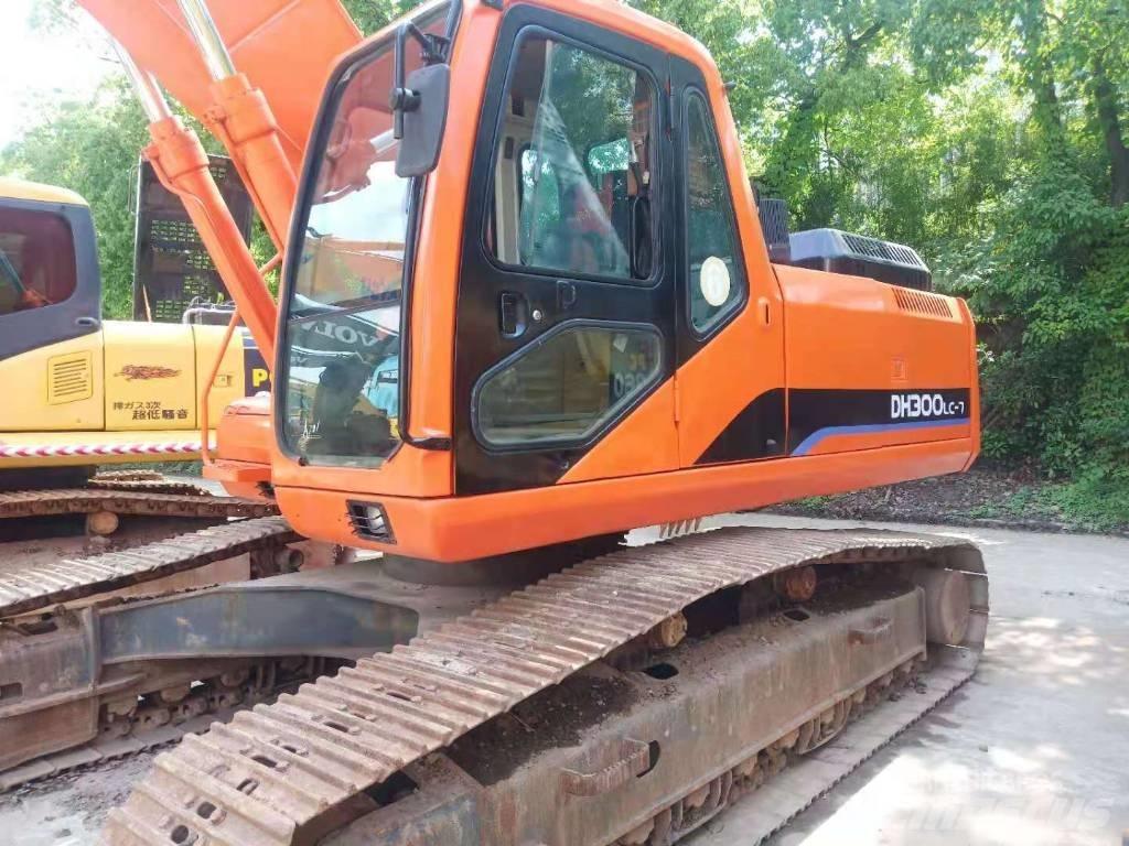 Doosan DH 300 LC-7 Paletli ekskavatörler