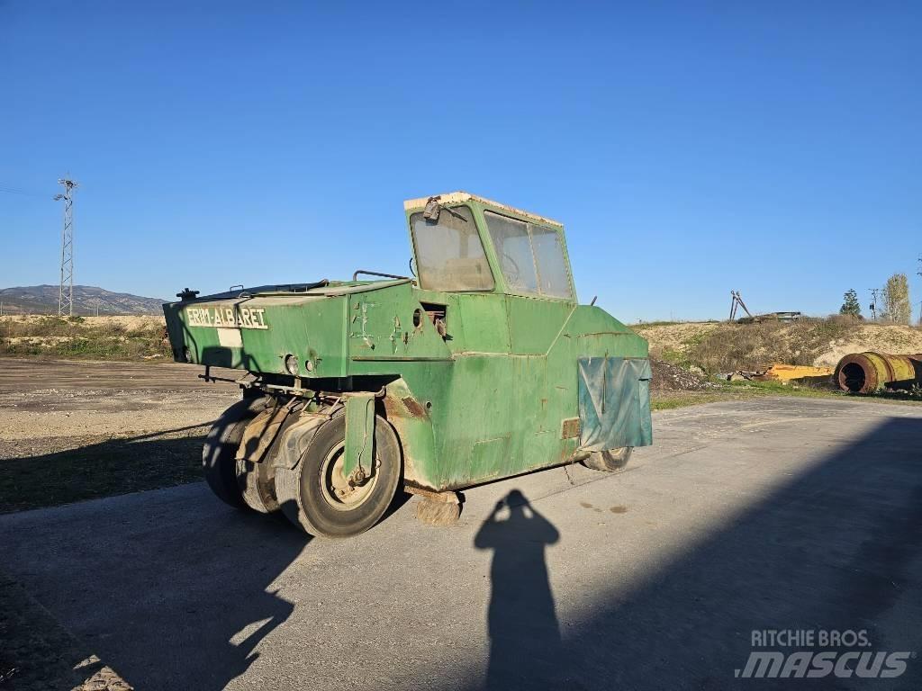 Corinsa 12/22 Zemin sıkıştırma makineleri
