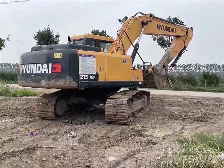 Hyundai R215VS Lastik tekerli ekskavatörler