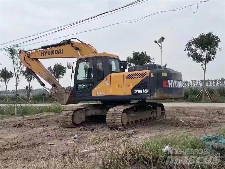 Hyundai R215VS Lastik tekerli ekskavatörler