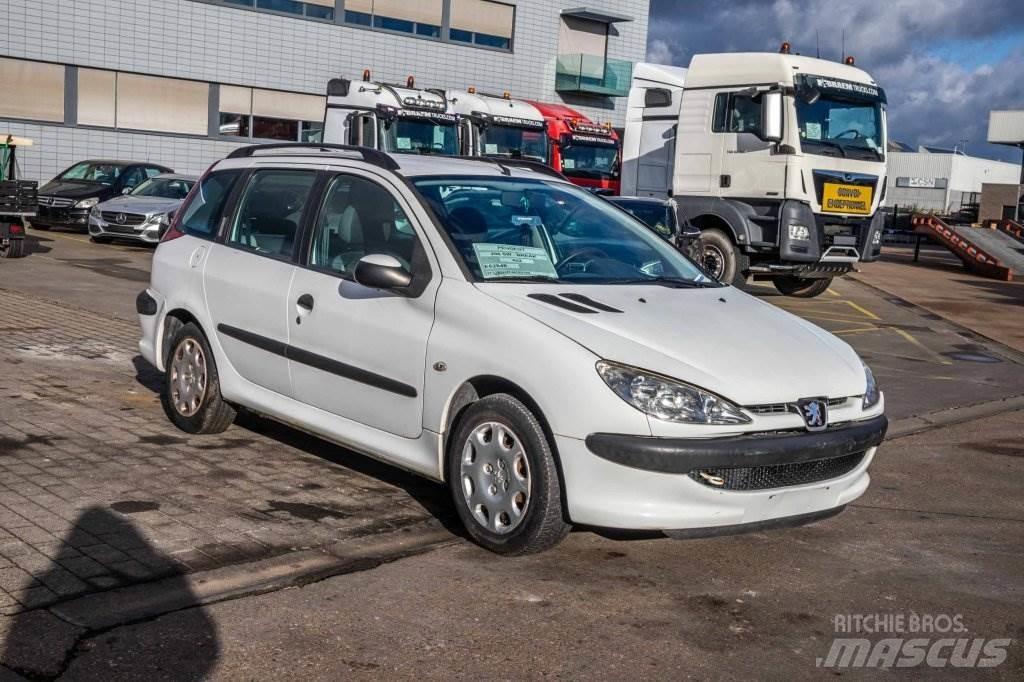 Peugeot 206 SW Otomobiller