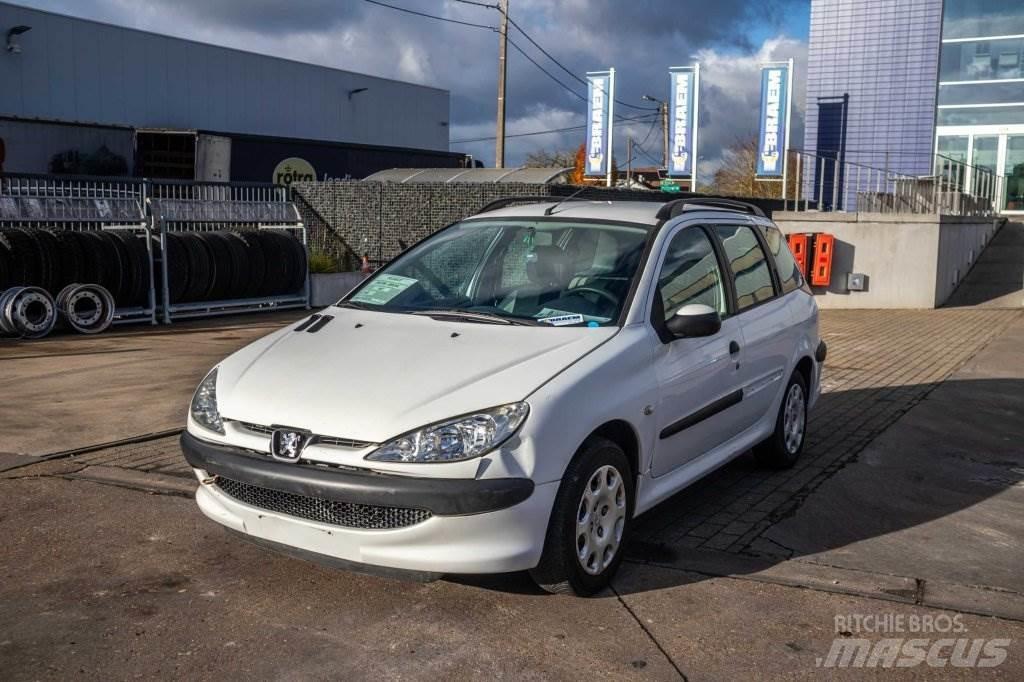 Peugeot 206 SW Otomobiller
