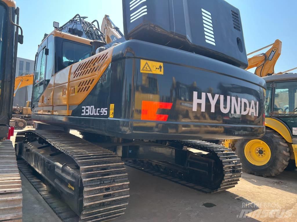 Hyundai 330LC-9S Paletli ekskavatörler