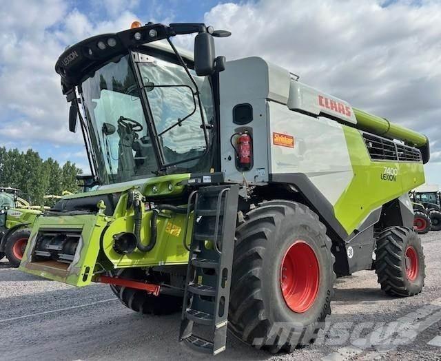 CLAAS LEXION 7400 Biçerdöverler