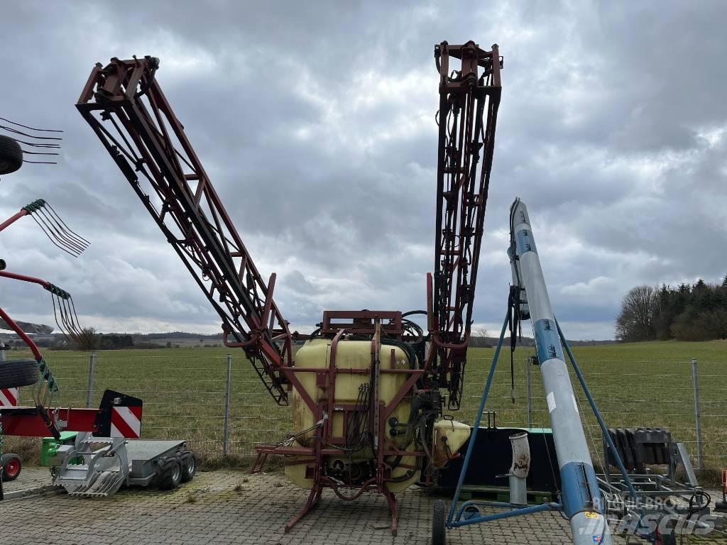 Hardi Mega 1200 Monte edilebilir pülverizatörler