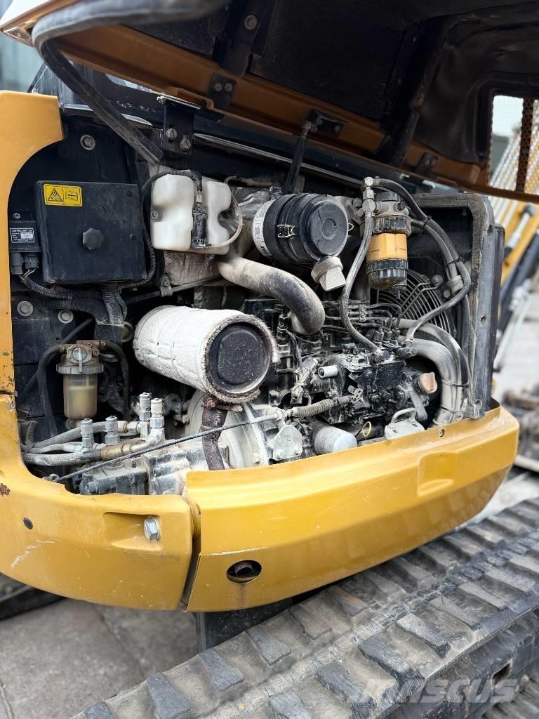 CAT 302.7 D CR Mini ekskavatörler, 7 tona dek