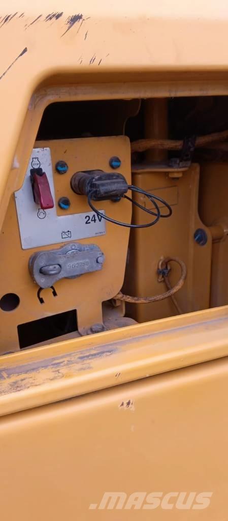 CAT 730 C 2 Belden kirma kaya kamyonu