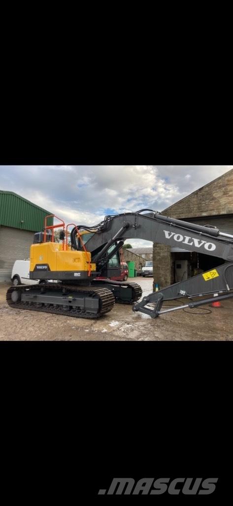 Volvo ECR 235 E Paletli ekskavatörler