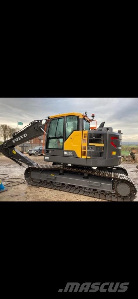 Volvo ECR 235 E Paletli ekskavatörler