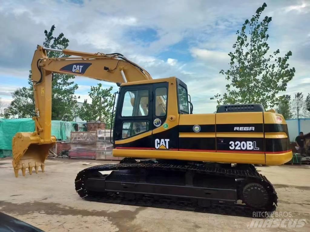 CAT 320 B L Paletli ekskavatörler