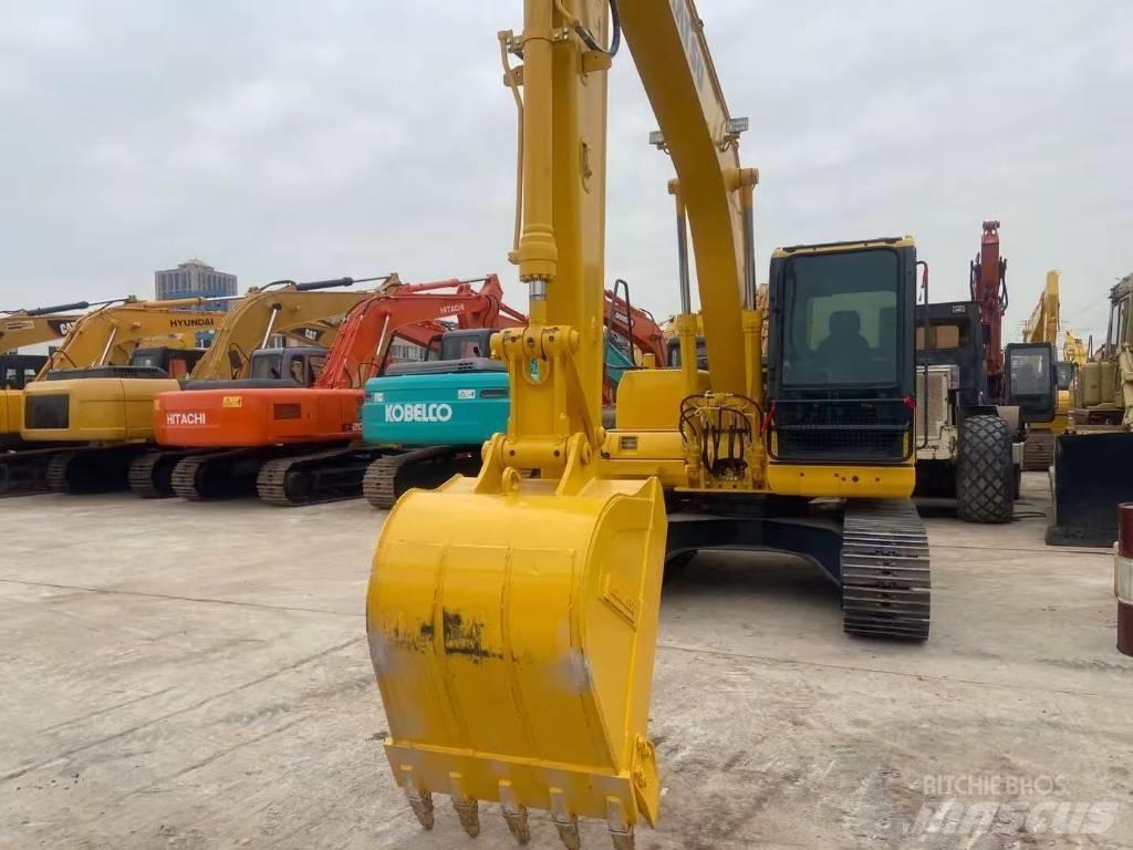 Komatsu PC 130 Paletli ekskavatörler