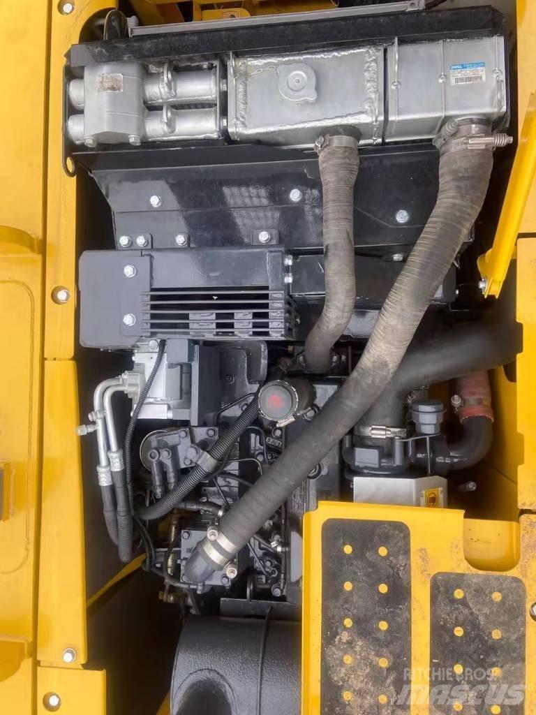 Komatsu PC 130 Paletli ekskavatörler