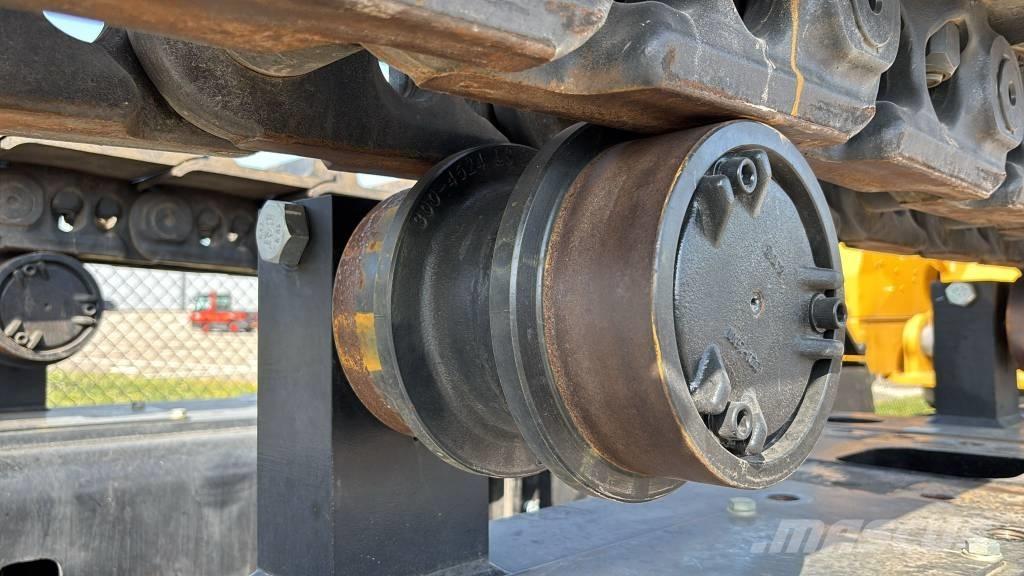 CAT 374 Paletli ekskavatörler