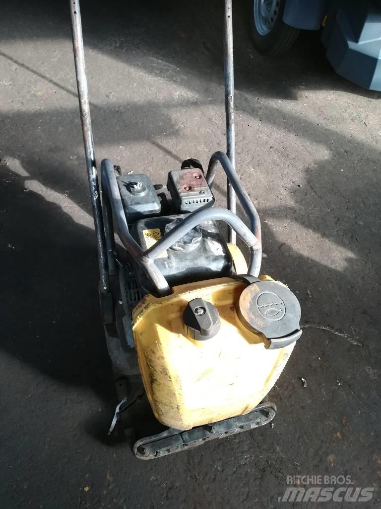  VIBRAČNÍ DESKA LF90 Kompaktörler