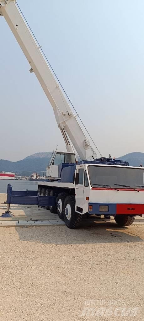 Liebherr LT 1090 Yol-Arazi Tipi Vinçler (AT)