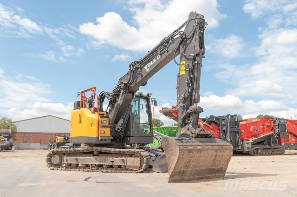 Volvo ECR 145 E Paletli ekskavatörler