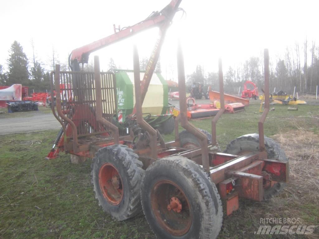 Patu 500 + Metsäkärry Orman römorkları